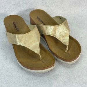 Gioseppo Gold Metallic Wedge Thong Sandals Womens 37/6.5 Summer Boho Beach Luxe